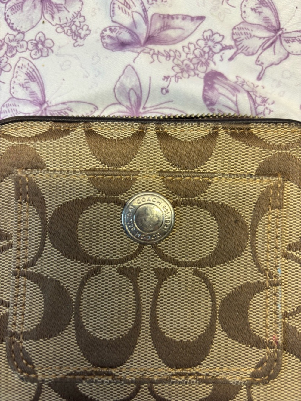 🌀Coach Signature Canvas Zip Wallet - Picture 2 of 6